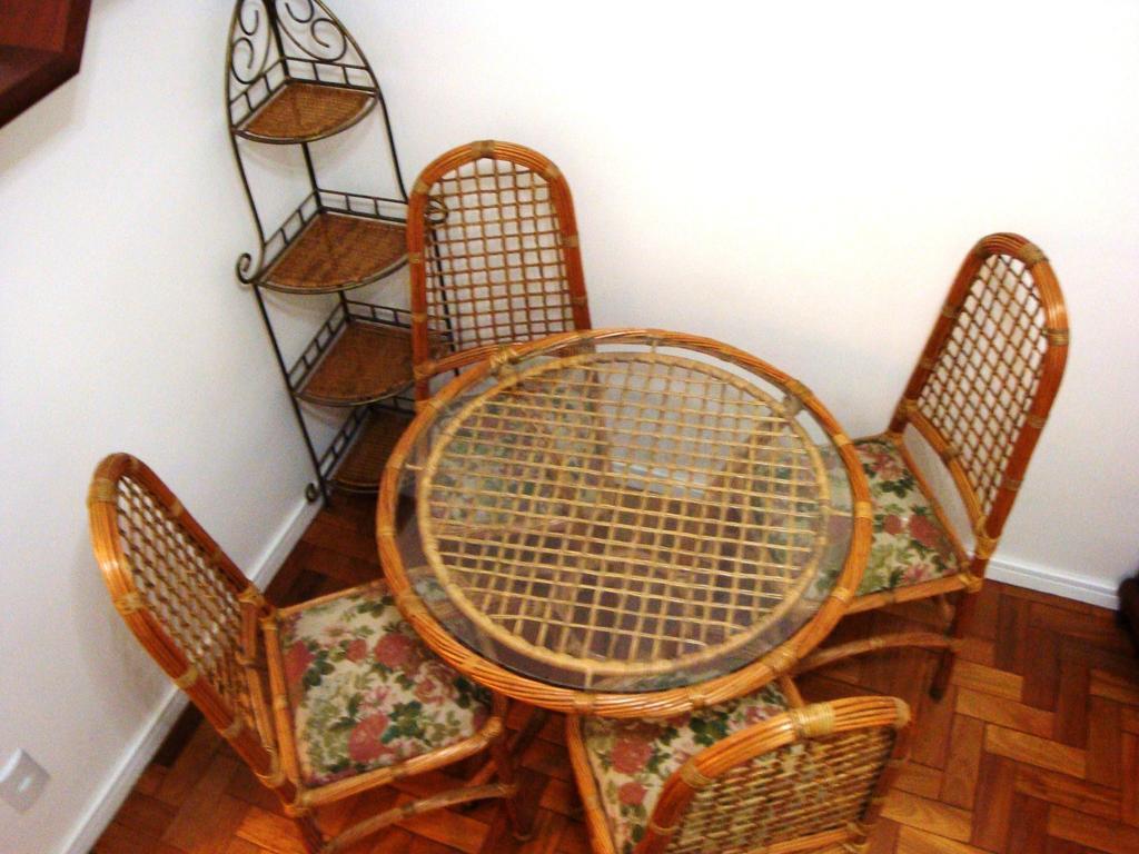 Figueiredo Magalhaes Apartment